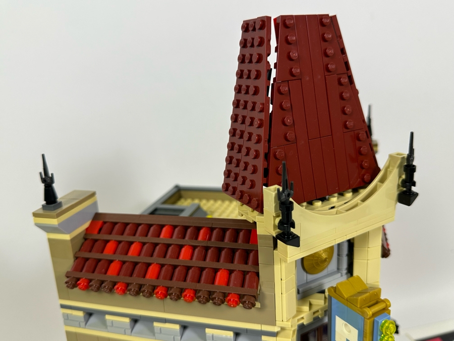 LEGO Creator Set 10232 Palace Cinema With The Original Instruction Booklets Already Assembled/Not Glued 10W X 10D X 16H [Photo 8]