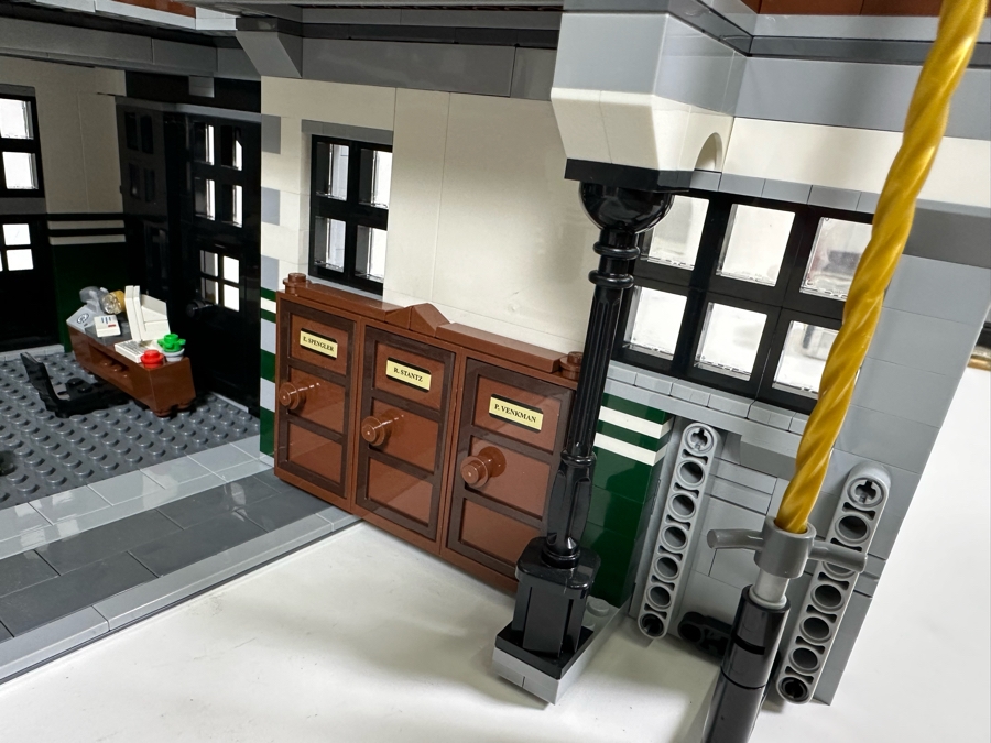 LEGO Set 75827 Ghostbusters Firehouse Headquarters With The Original Instruction Booklets Already Assembled/Not Glued 15W X 10D X 15H [Photo 29]