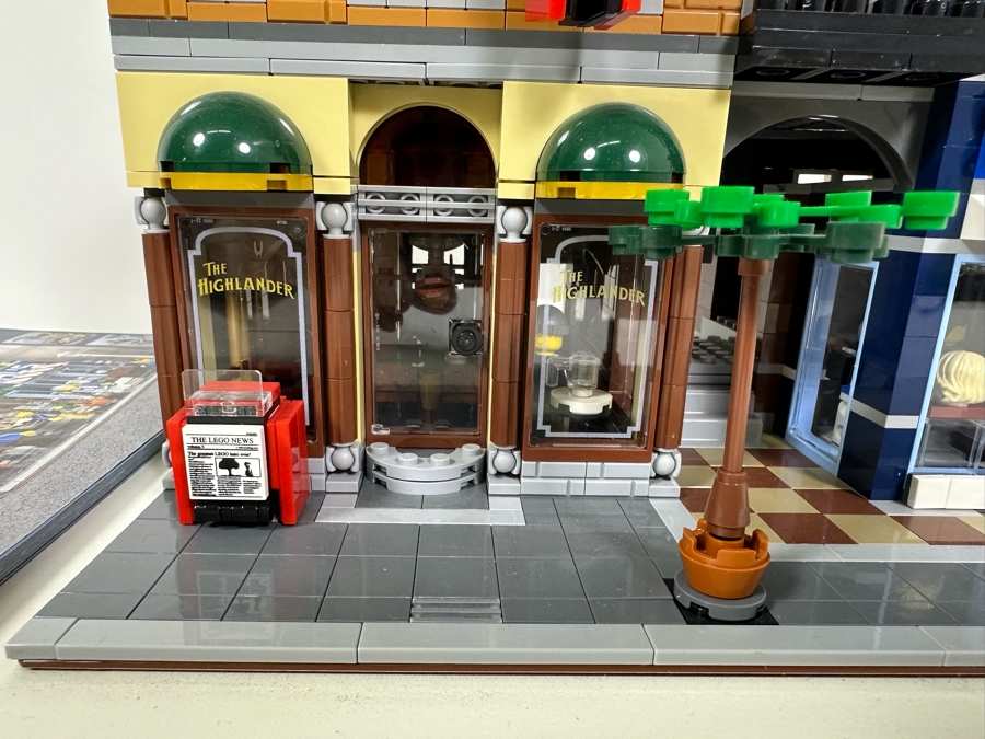 LEGO Creator Set 10246 Detective's Office With The Original Instruction Booklets Already Assembled/Not Glued 10W X 10D X 11H [Photo 5]