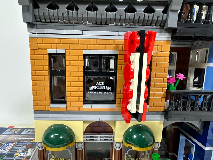LEGO Creator Set 10246 Detective's Office With The Original Instruction Booklets Already Assembled/Not Glued 10W X 10D X 11H [Photo 6]
