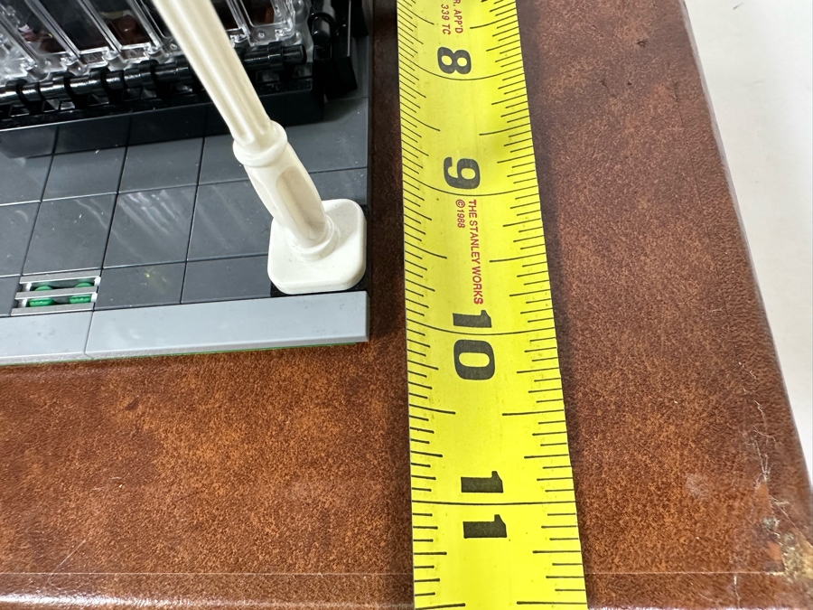 LEGO Creator Set 10255 Assembly Square With The Original Instruction Booklets Already Assembled/Not Glued 15W X 10D X 13.5H [Photo 28]