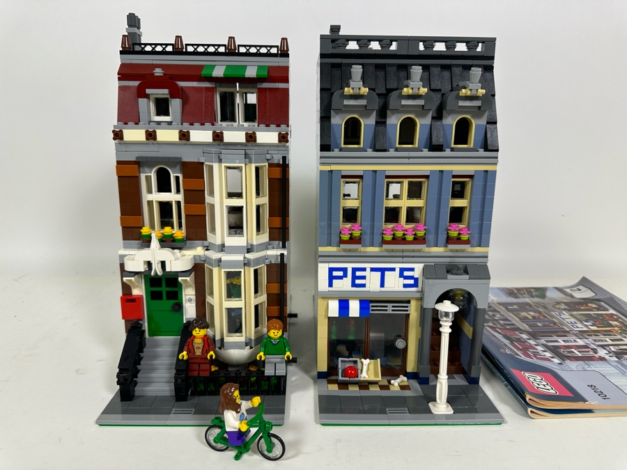 LEGO Creator Set 10218 Pet Shop With The Original Instruction Booklets Already Assembled/Not Glued 10W X 10D X 11H [Photo 3]