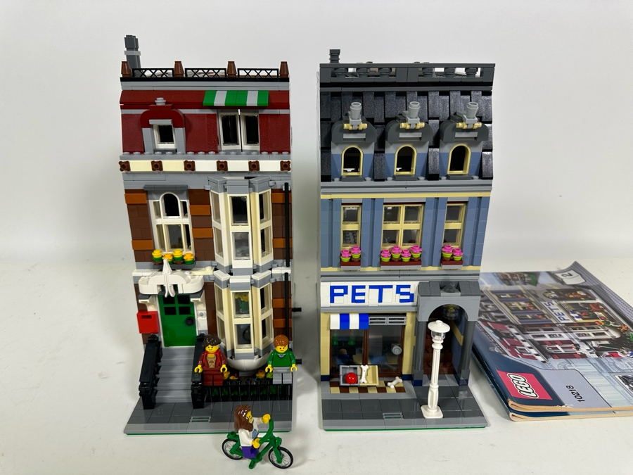 LEGO Creator Set 10218 Pet Shop With The Original Instruction Booklets Already Assembled/Not Glued 10W X 10D X 11H [Photo 2]