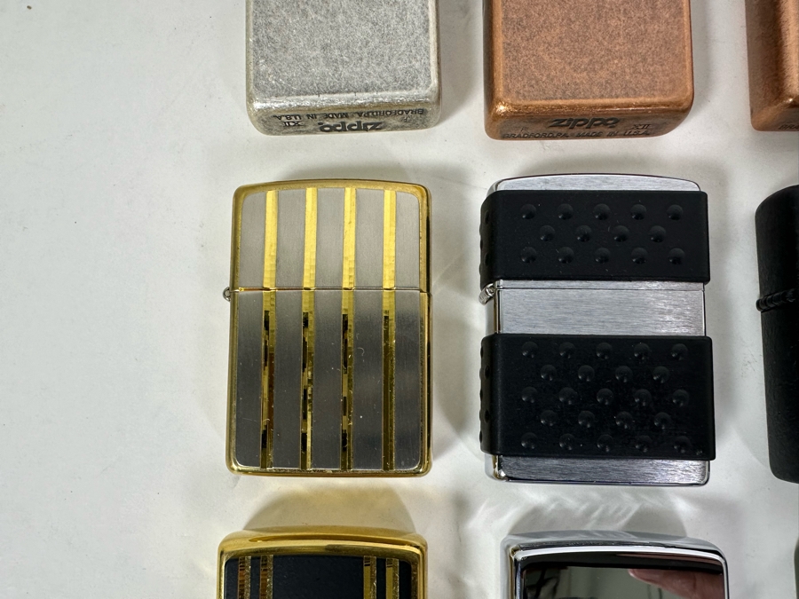Collection Of 24 Vintage Zippo Lighters Bradford, PA Never Used [Photo 13]