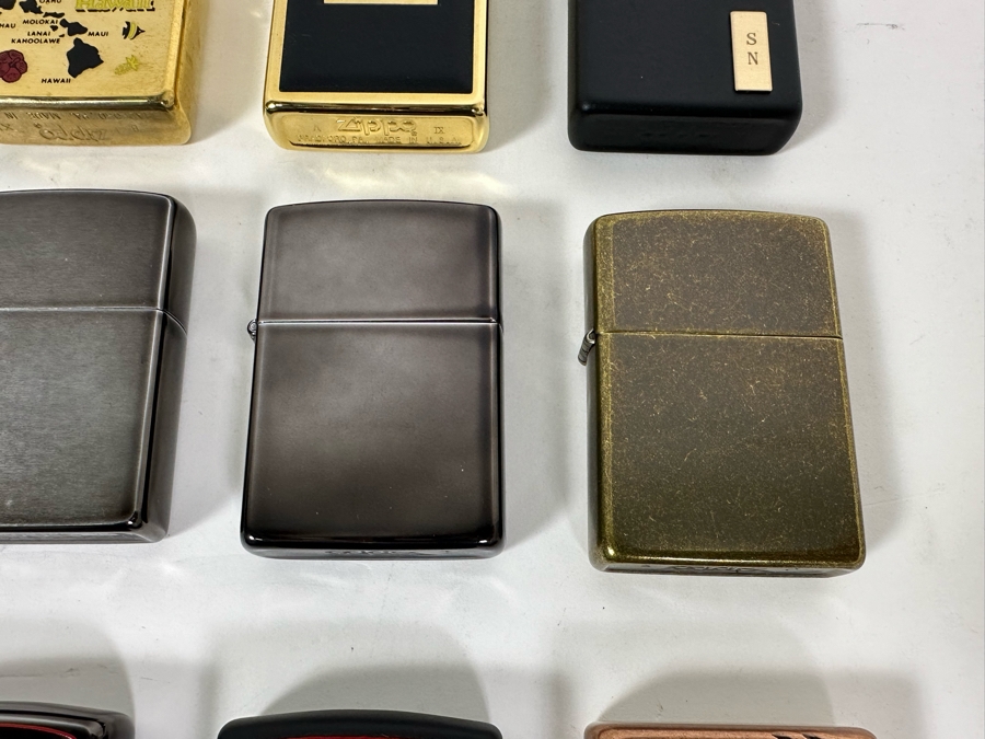 Collection Of 24 Vintage Zippo Lighters Bradford, PA Never Used [Photo 10]