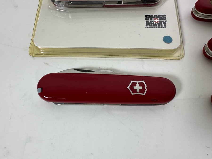 14 Swiss Army Knives - One New In Packaging [Photo 5]