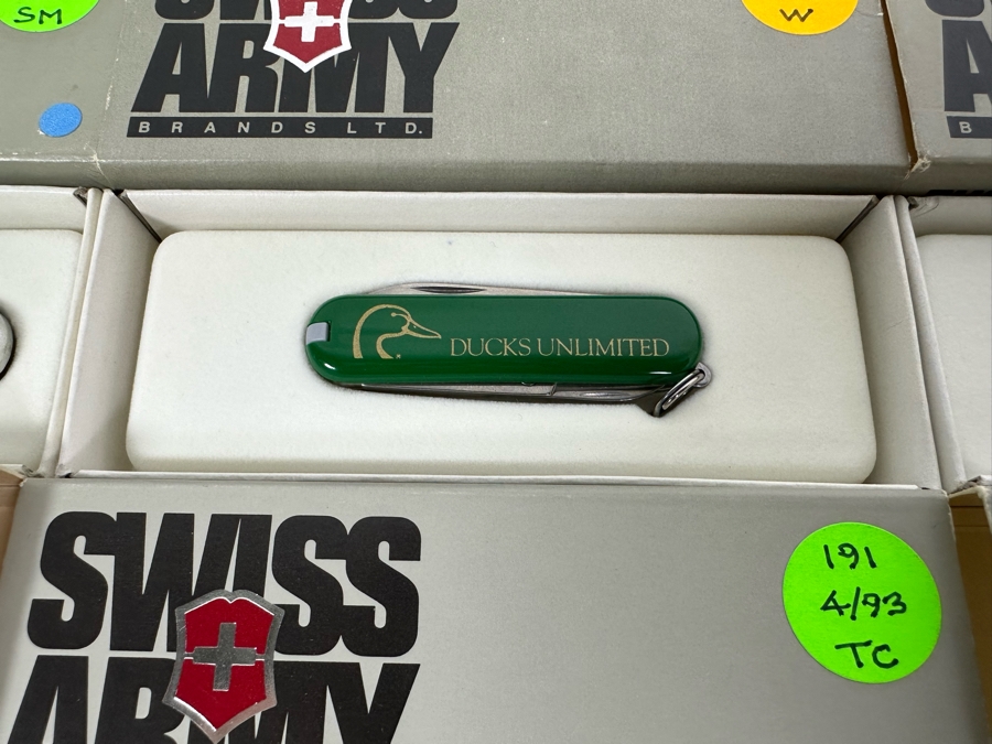 (9) Swiss Army Knives With Original Boxes - See Details For Types Of Knives [Photo 8]