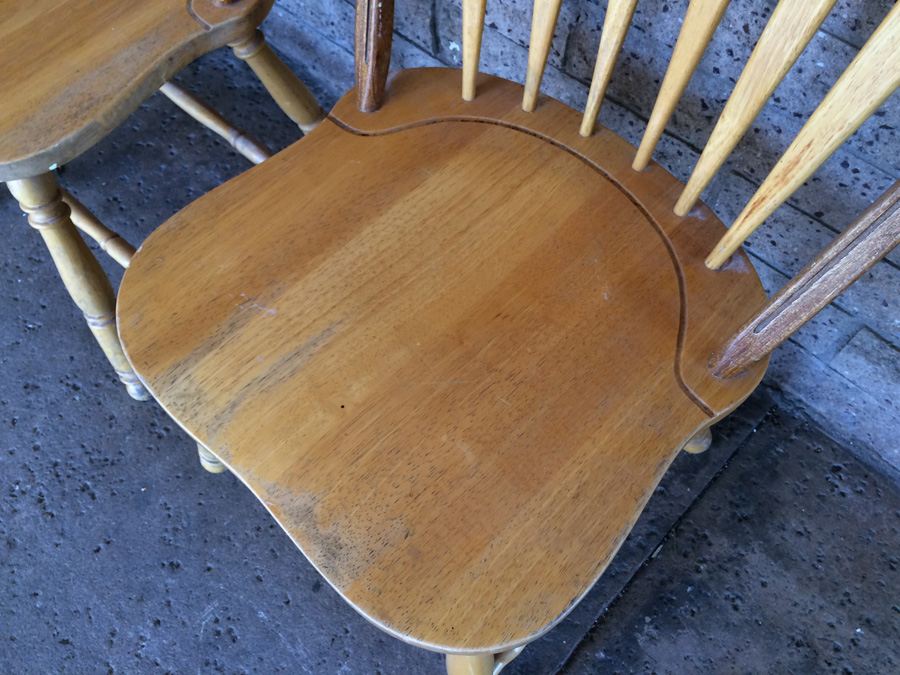 Pair of Chairs [Photo 8]