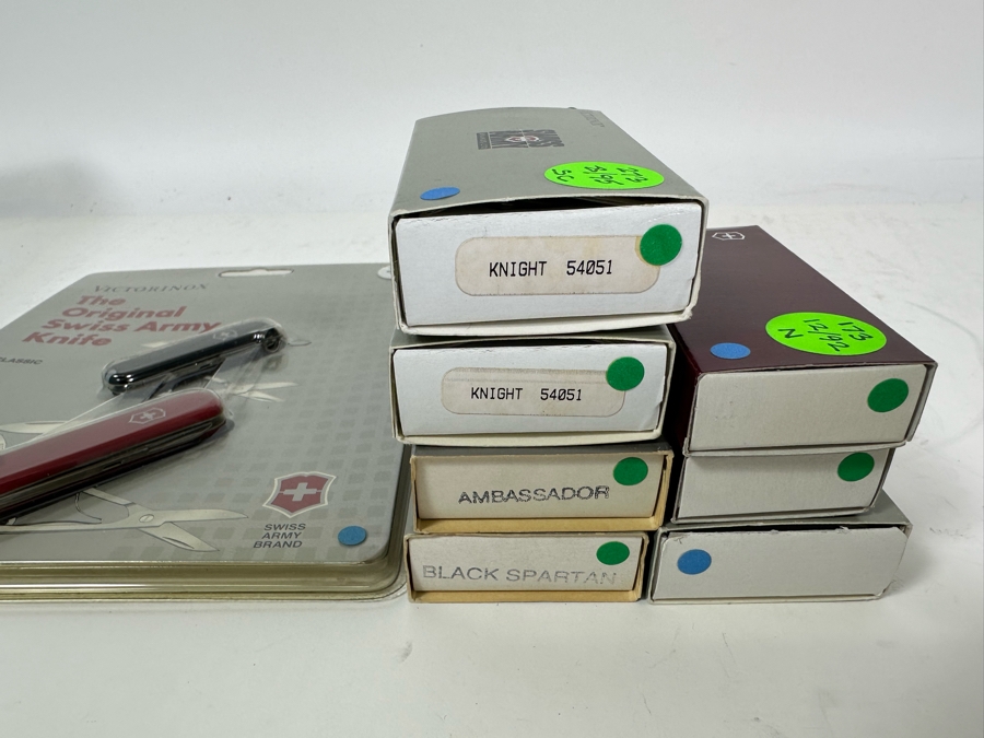 (8) Swiss Army Knives With Original Boxes / Packaging - See Details For Types Of Knives [Photo 10]