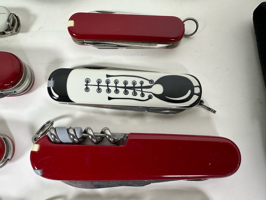 (8) Swiss Army Knives With (7) Swiss Army Knife Belt Pouches [Photo 7]