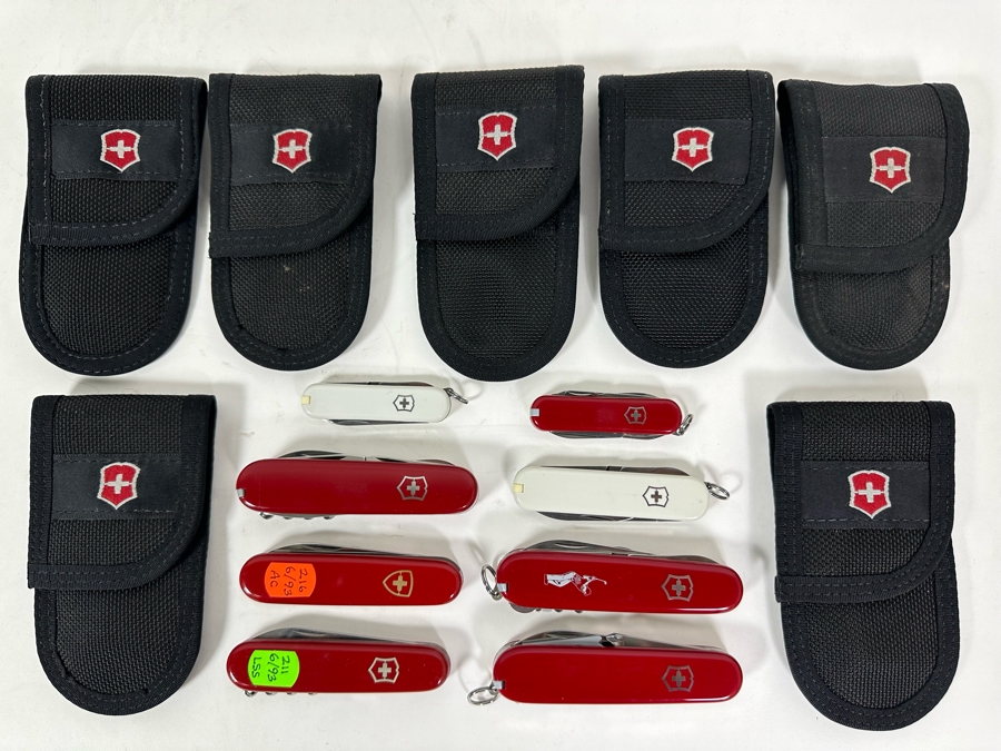 (8) Swiss Army Knives With (7) Swiss Army Knife Belt Pouches [Photo 3]