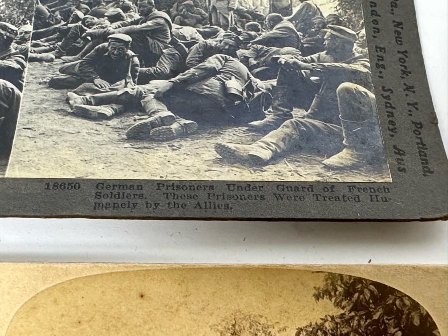 Antique Underwood & Underwood Stereoscope With 40 Antique Stereoviews Including Soldiers At War [Photo 11]
