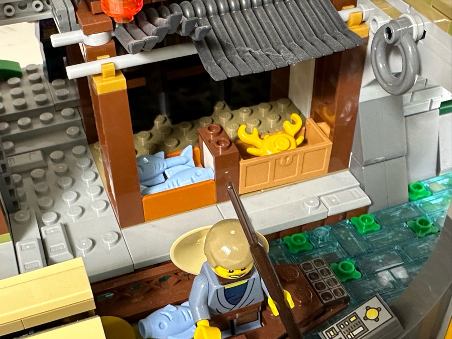 LEGO The Ninjago Movie Ninjago City Set 70620 With The Original Instruction Booklets Already Assembled/Not Glued 10W X 10D X 20H [Photo 15]