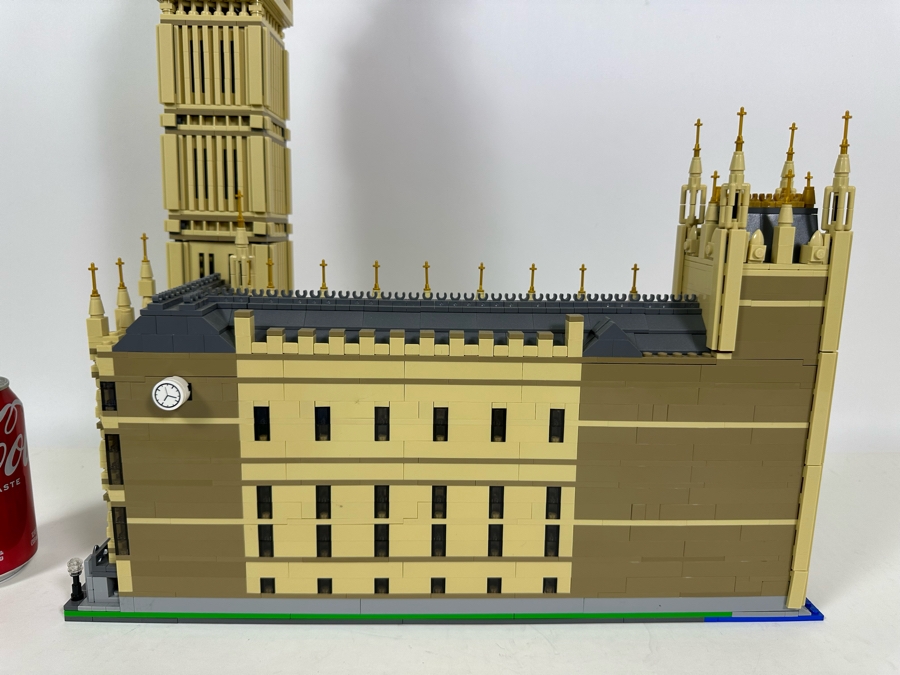 LEGO Creator Set 10253 Big Ben England With The Original Instruction Booklets Already Assembled/Not Glued 17.5W X 8D X 24H [Photo 4]