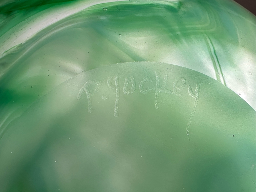 Signed Patricia Yockey Art Glass Bowl 9.5W X 5H [Photo 10]