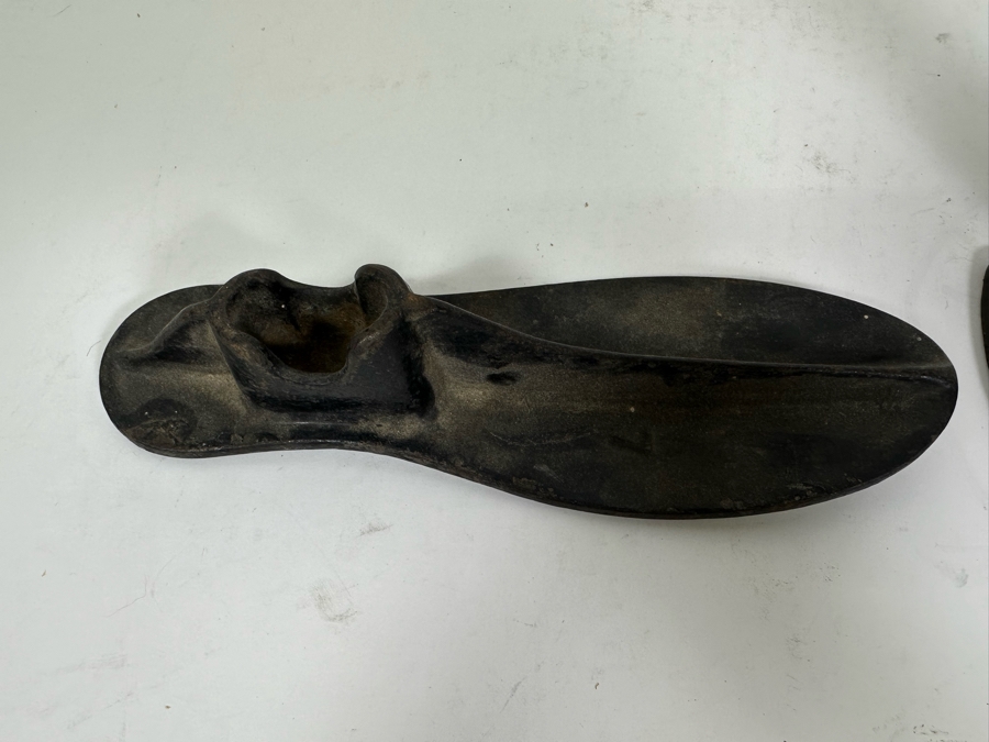 Antique Cast Iron Cobblers Shoe Stand B. Mall. M. Co. So. Mil And Three Shoe Forms (Two Fit Stand) 16H [Photo 12]