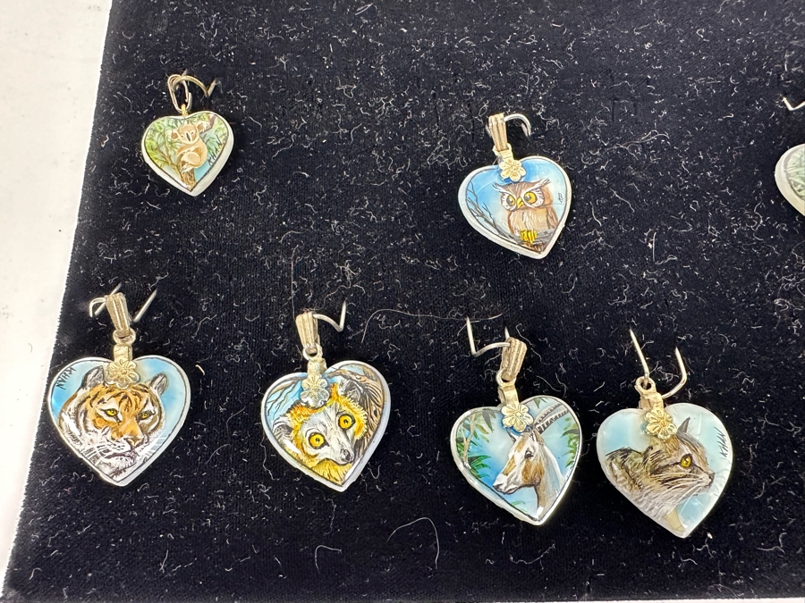 (10) Signed Hand Painted Mother Of Pearl Animal Pendants With Owls, Tiger, Cat, Koala Bear And More [Photo 3]