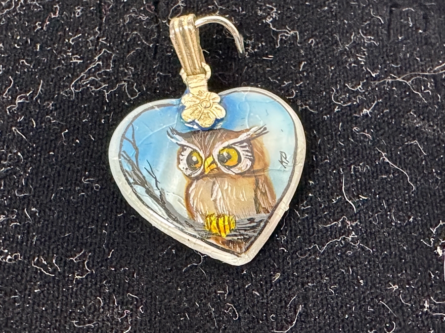 (10) Signed Hand Painted Mother Of Pearl Animal Pendants With Owls, Tiger, Cat, Koala Bear And More [Photo 9]