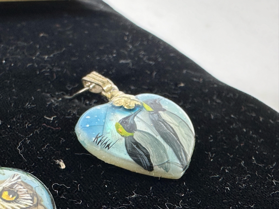 (10) Signed Hand Painted Mother Of Pearl Animal Pendants With Owls, Tiger, Cat, Koala Bear And More [Photo 14]