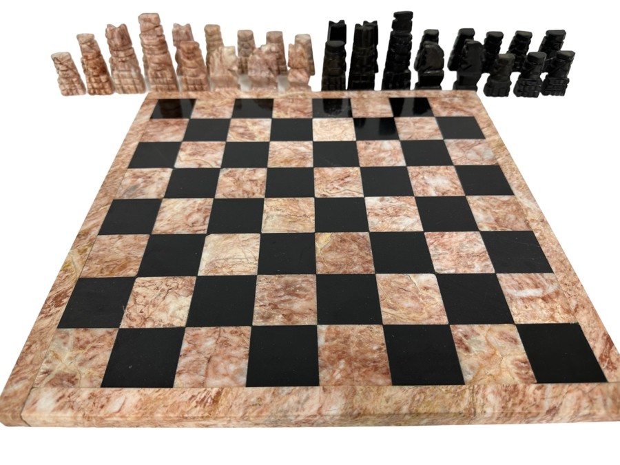 Marble Chess Board 14 X 14 Complete With 32 Carved Marble Chess Pieces [Photo 1]