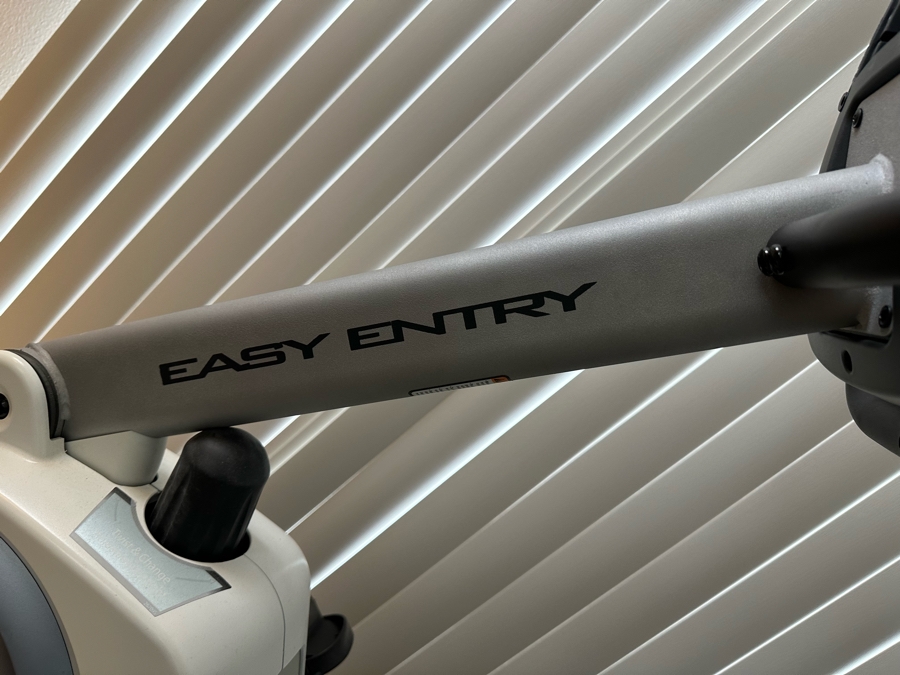 Healthrider Exerplay 300 Exercise Bike [Photo 3]