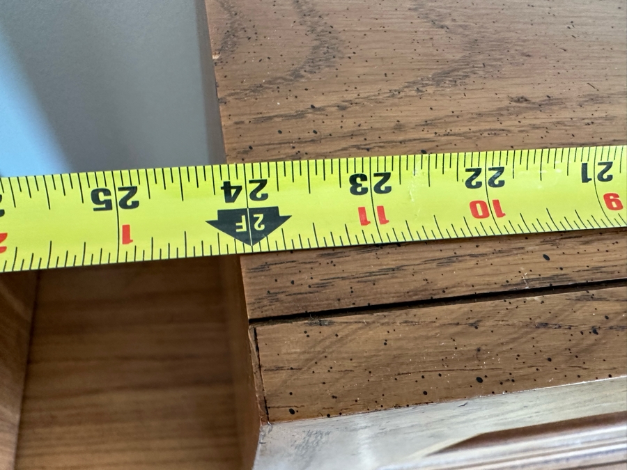 Huntley Furniture By Thomasville 9-Drawer Chest Of Drawers Dresser 66W X 16D X 22H With Matching Pair Of Nightstands 24W X 16D X 22H [Photo 8]