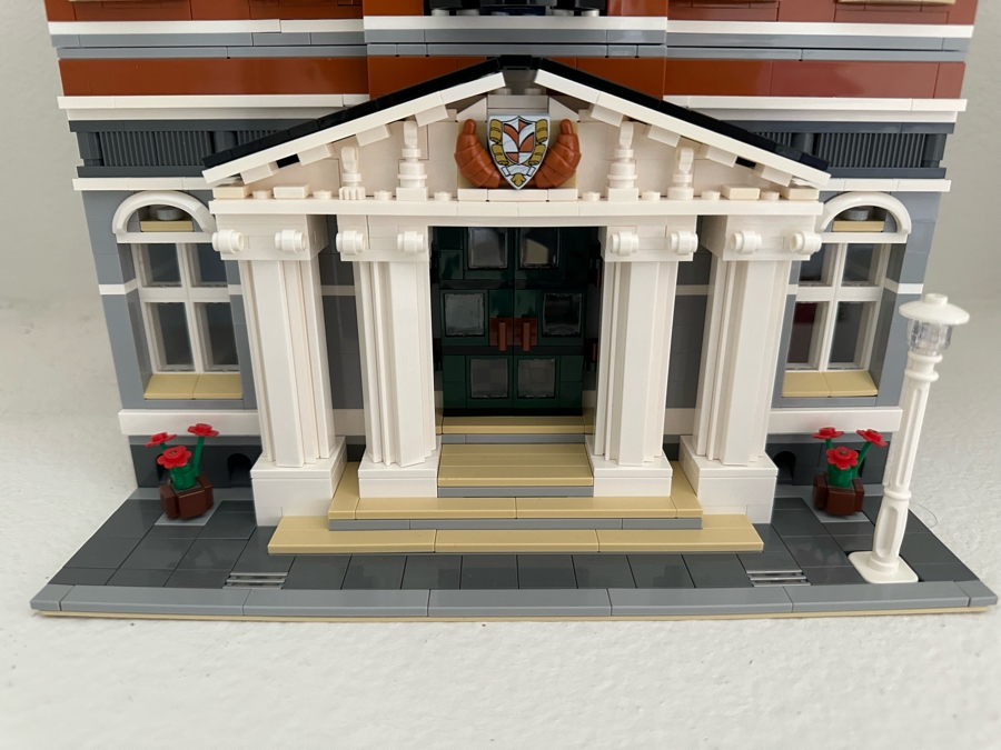 LEGO Set 10224 Town Hall With The Original Instruction Booklets Already Assembled/Not Glued [Photo 3]