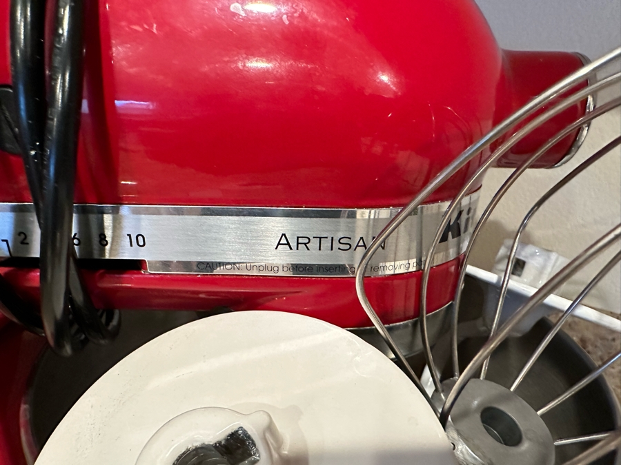 KitchenAid Artisan Series Mixer With Attachments [Photo 5]