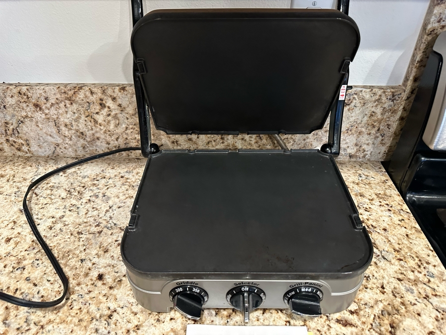 Cuisinart Griddler Gourmet GRID-8N & Cuisinart Waffle Maker WMR-CA [Photo 7]