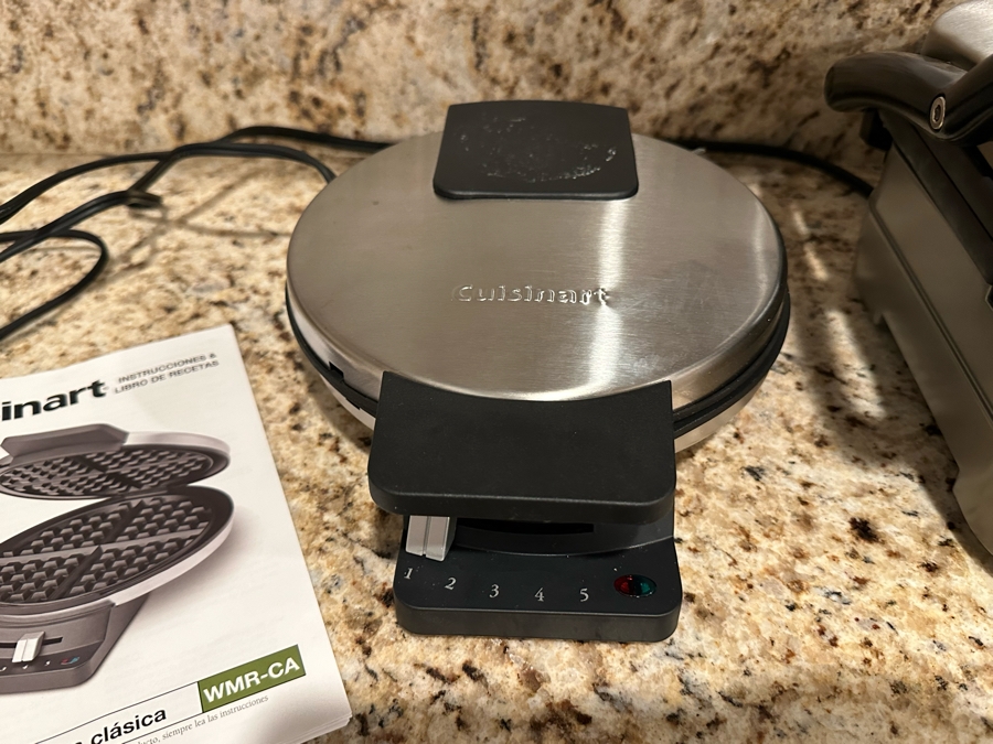Cuisinart Griddler Gourmet GRID-8N & Cuisinart Waffle Maker WMR-CA [Photo 3]