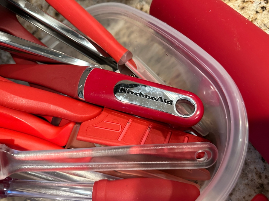 KitchenAid Blender With Assortment Of Untensils Including KitchenAid Plus Knives - See Photos [Photo 7]