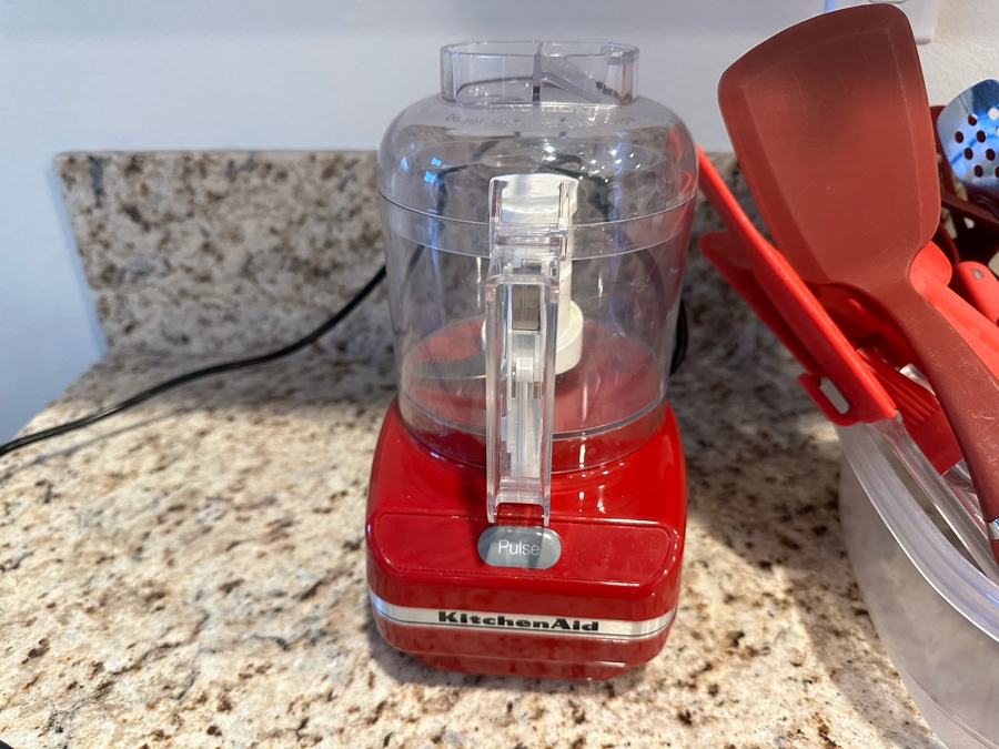 KitchenAid Blender With Assortment Of Untensils Including KitchenAid Plus Knives - See Photos [Photo 3]