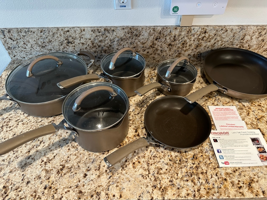 Set Of Circulon Premier Professional Pots & Pans With Lids 10 Piece Set [Photo 2]