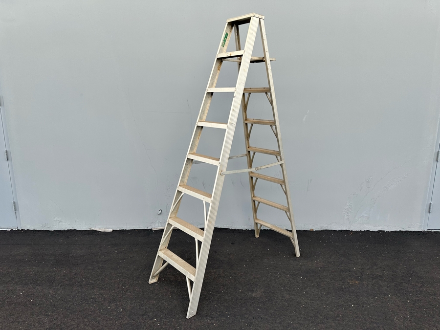 Keller Commerical Aluminum 8' Step Ladder Model 708 [Photo 3]
