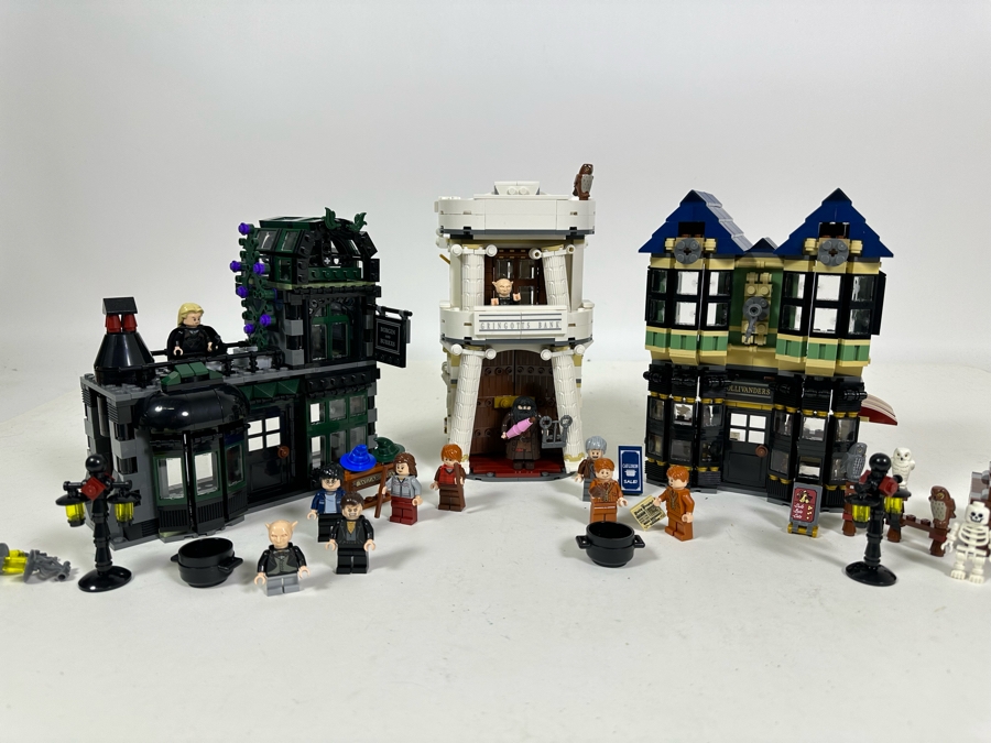 LEGO 10217 Harry Potter Diagon Alley With The Original Instruction Booklets Already Assembled/Not Glued [Photo 4]