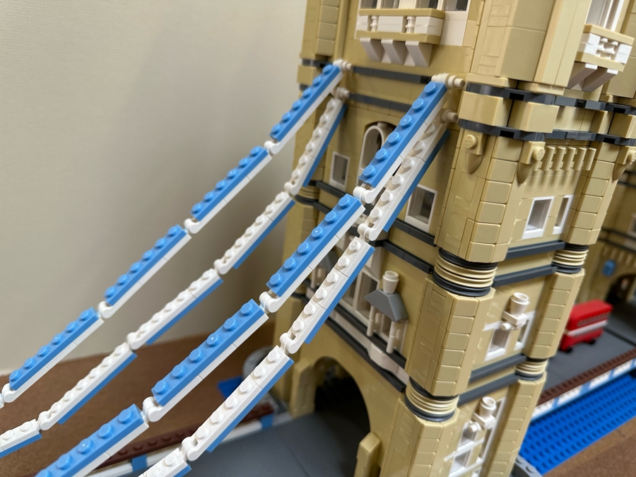 LEGO 10214 Creator Tower Bridge With The Original Instruction Booklets Already Assembled/Not Glued 40W X 11D X 18H [Photo 6]