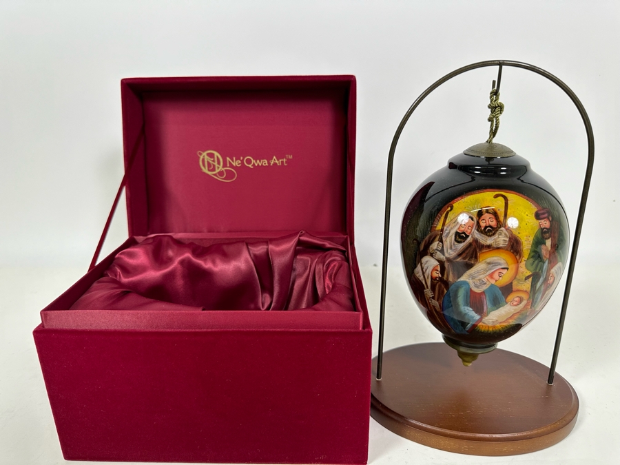 Reverse Painted Glass Ornament By Ne'Qwa Art With Box And Display Stand [Photo 3]