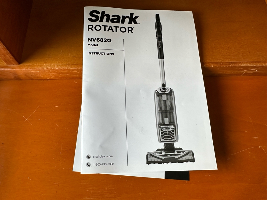 Shark Rotator Vacuum Model NV682Q With Accessories - See Photos [Photo 7]