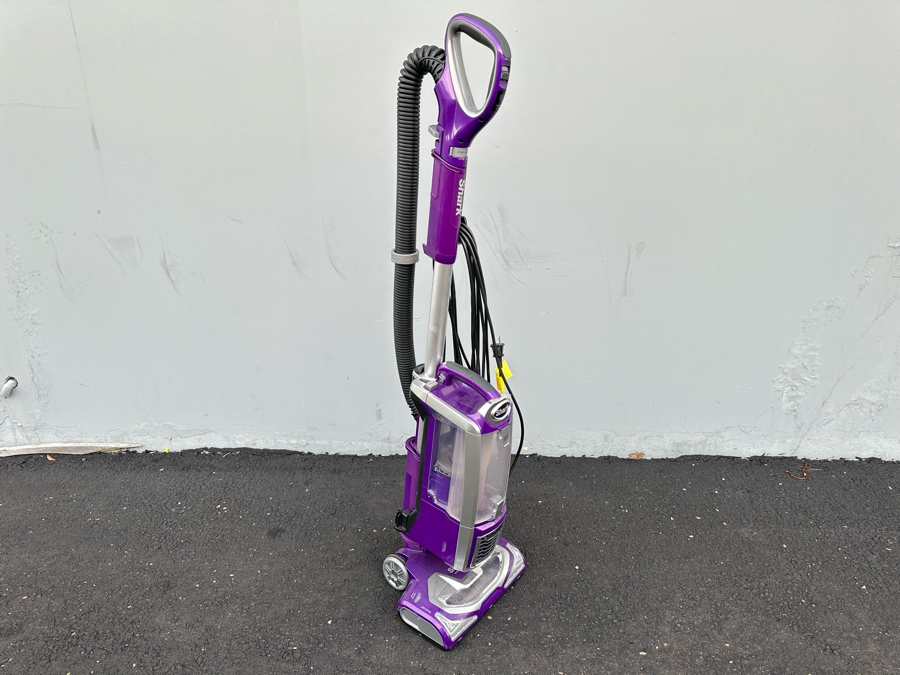 Shark Rotator Vacuum Model NV682Q With Accessories - See Photos [Photo 3]