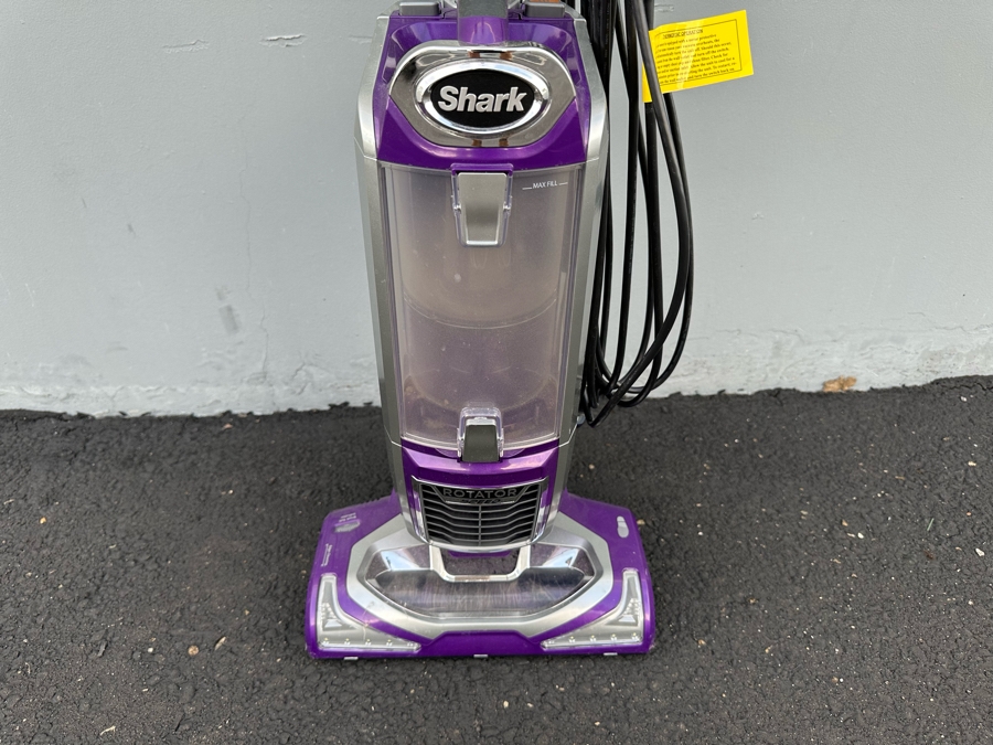 Shark Rotator Vacuum Model NV682Q With Accessories - See Photos [Photo 5]