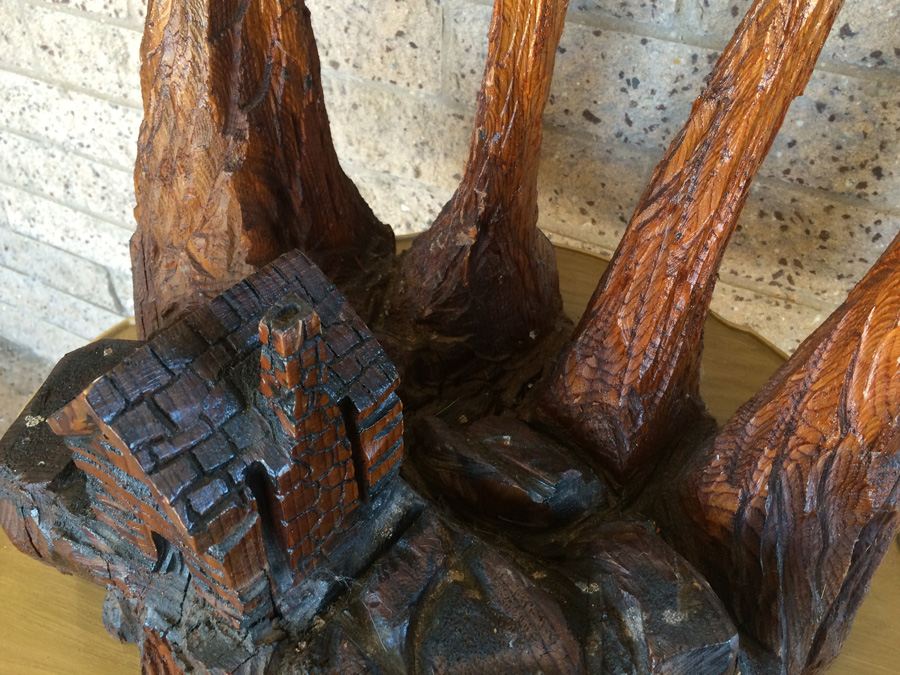 Large Hand Carved Wood Cabin In the Forrest [Photo 5]