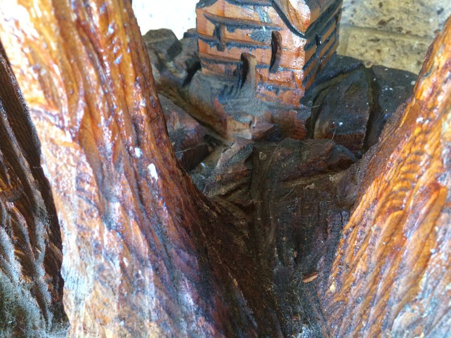 Large Hand Carved Wood Cabin In the Forrest [Photo 15]