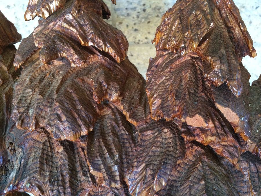 Large Hand Carved Wood Cabin In the Forrest [Photo 8]