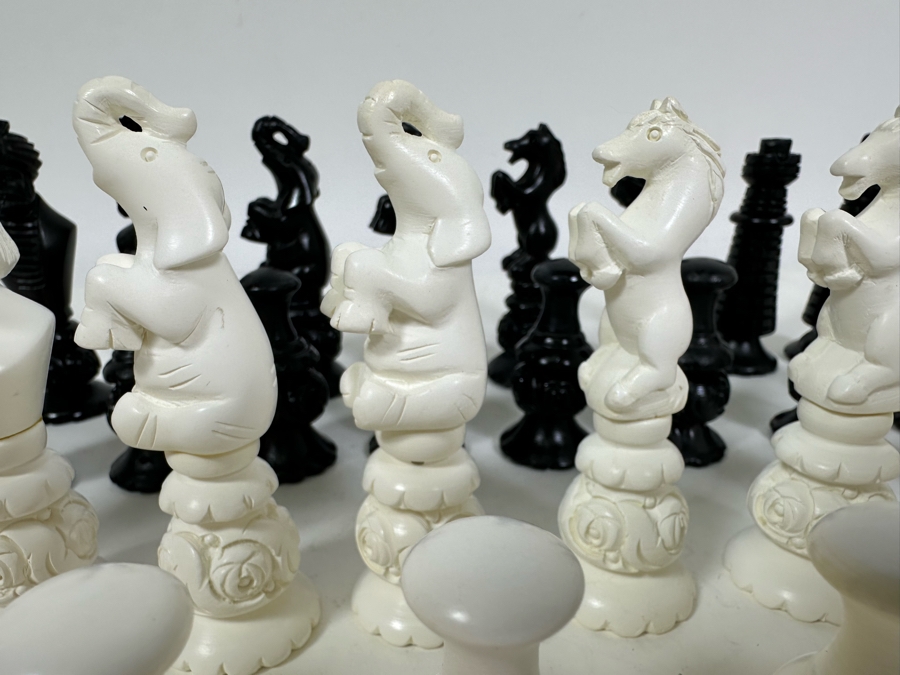 Vintage Carved Meerschaum Chess Pieces [Photo 5]