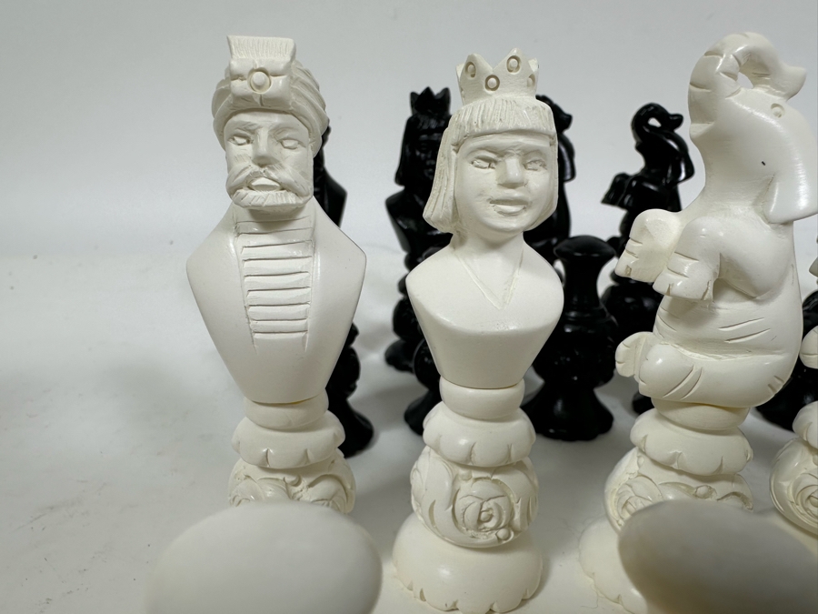 Vintage Carved Meerschaum Chess Pieces [Photo 4]