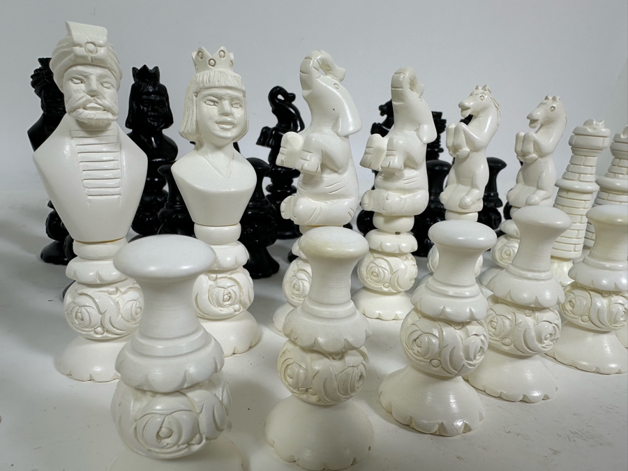 Vintage Carved Meerschaum Chess Pieces [Photo 15]