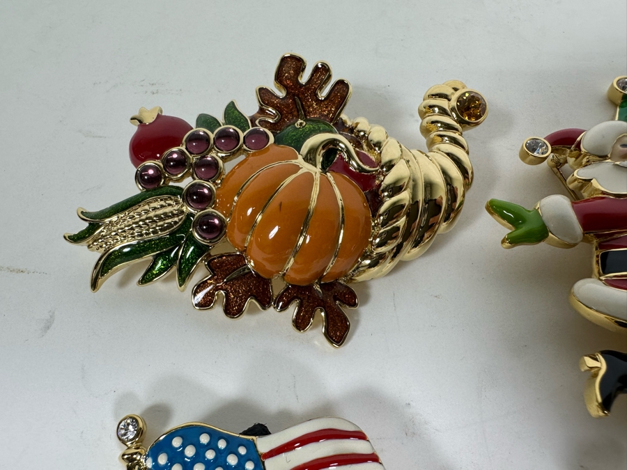 Collection Of Eight Bob Mackie Pins Brooches [Photo 7]