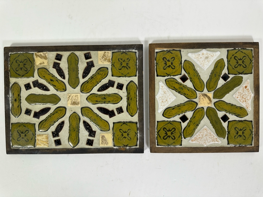 Pair Of Mid-Century Tile / Wooden Trivets [Photo 2]