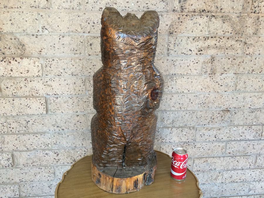 Carved Wooden Bear with Sign [Photo 11]