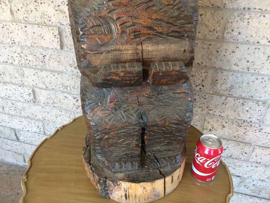 Carved Wooden Bear with Sign [Photo 9]